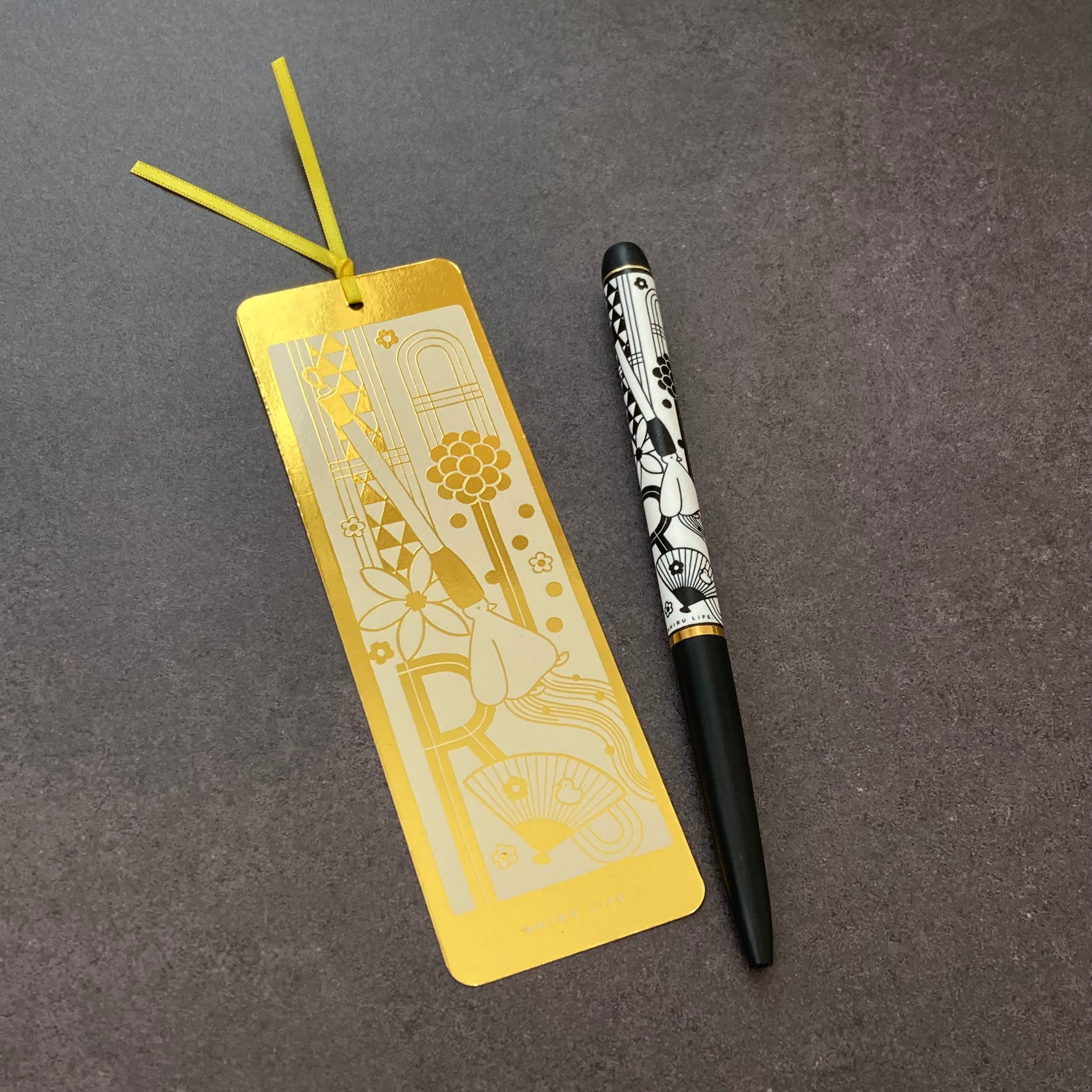 Foil-Printed Bookmark & Ballpoint Pen Set 【AHIRU LIFE.】