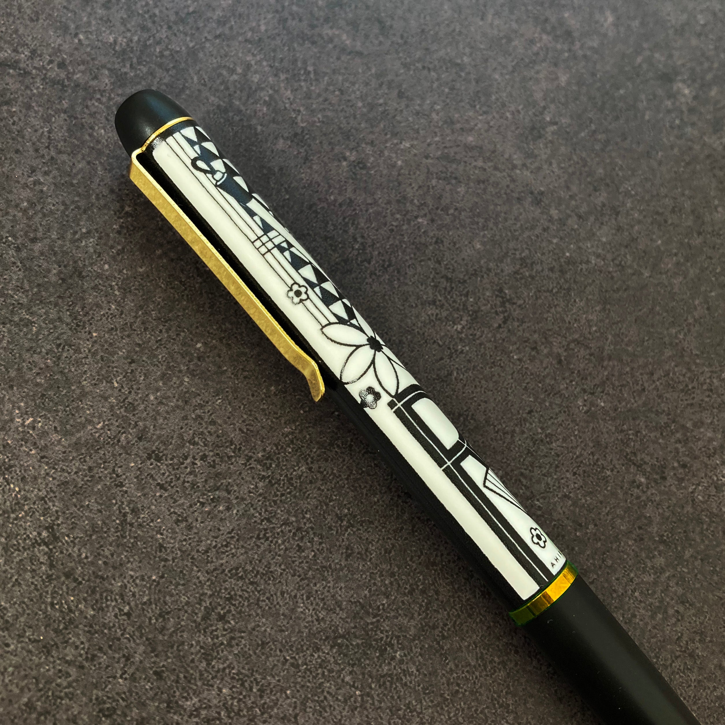 Foil-Printed Bookmark & Ballpoint Pen Set 【AHIRU LIFE.】
