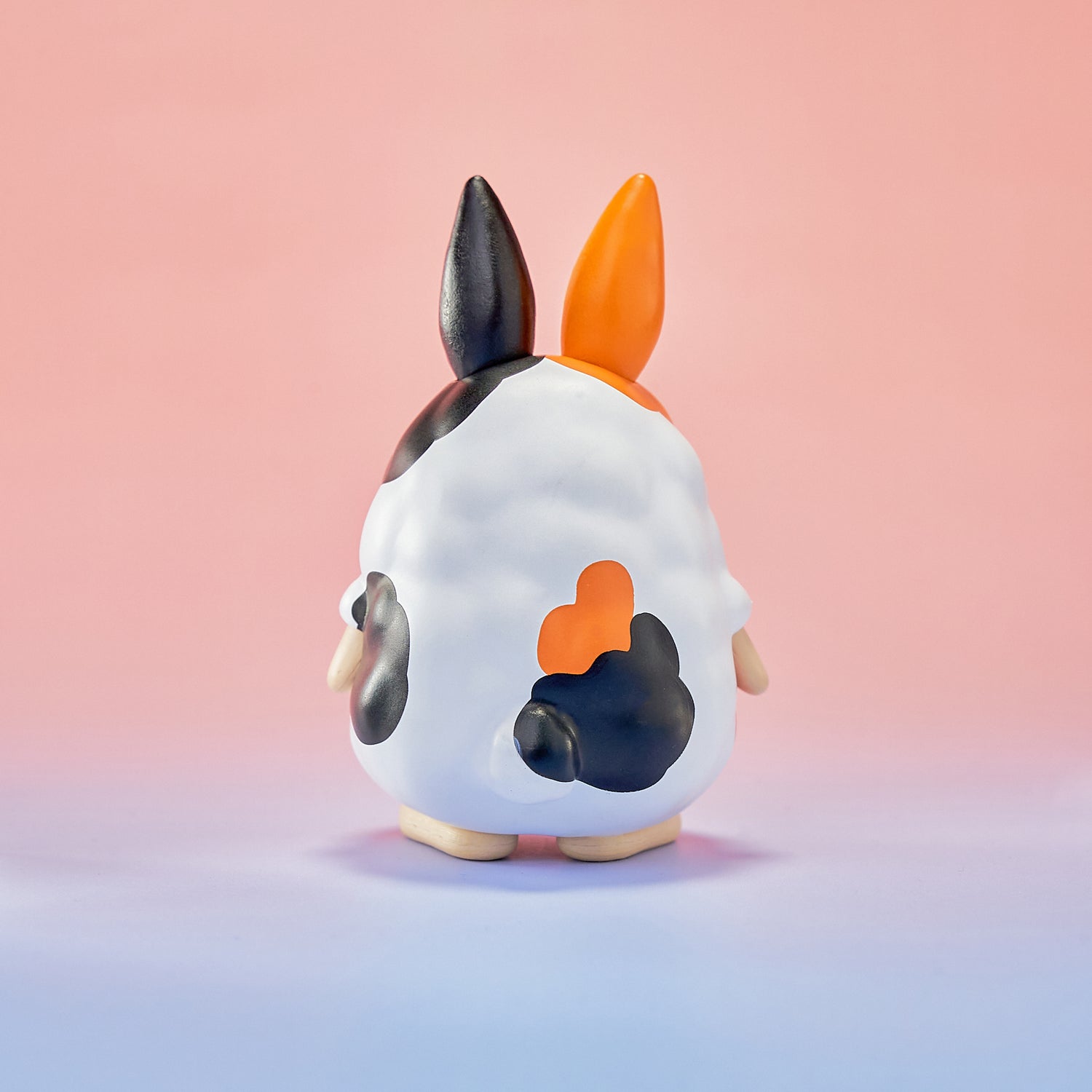 BUNNY MAY FIGURE MASCOT