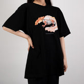T-shirt (Crab) [Village Vanguard Collaboration Product]